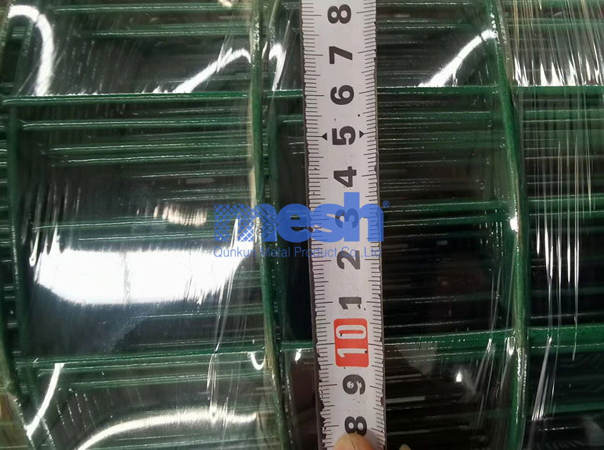 Connection and Fixation: Master Holland Wire Mesh Fence Assembly Skills