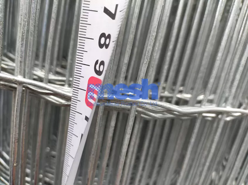 Environmental factors and maintenance: Holland Wire Mesh adapts to the needs of different climates