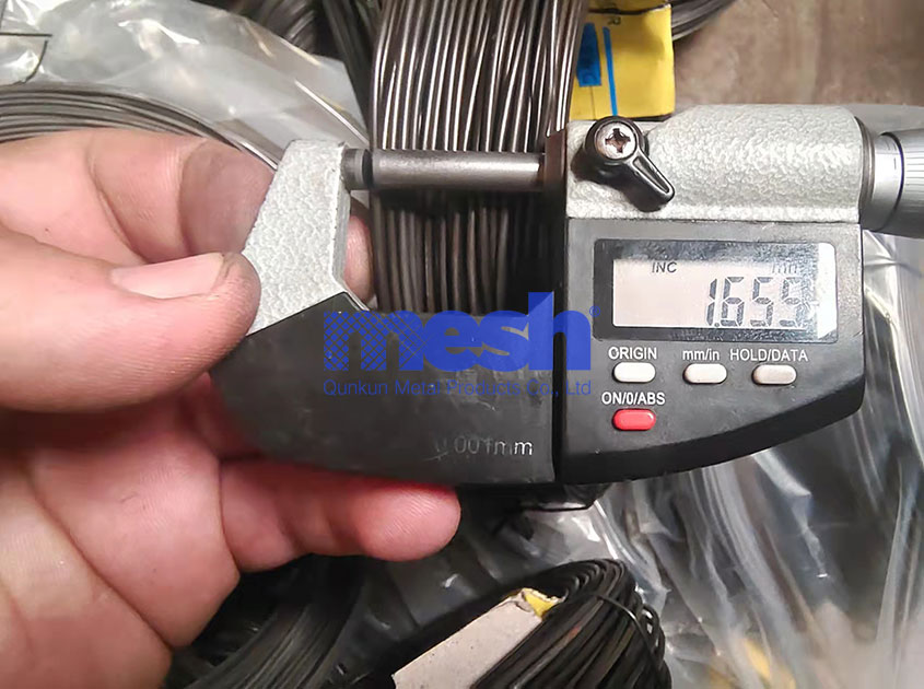 Small Coil Wire Fence Installation Guide: Detailed Steps from Prep to Finish