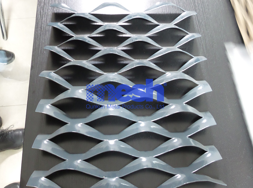 Precision in Production: Mastering the Art of Crafting Durable Expanded Metal Mesh