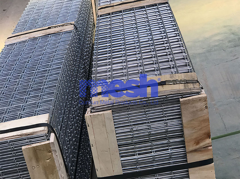 Enhancing Security and Aesthetics: The Versatility of Welded Wire Mesh Panels