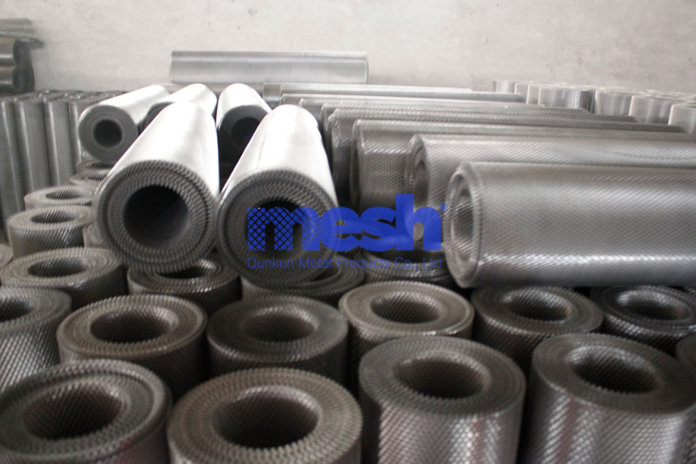 Exploring Expanded Metal Mesh: The mystery behind the fine weaving process