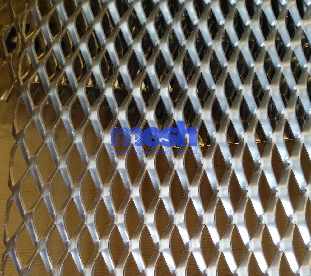 Safety Notice: Detailed Explanation of Expanded Metal Mesh Installation Process