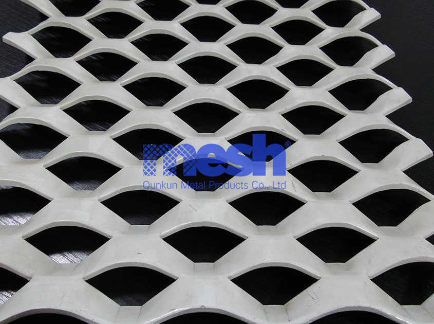 Exploring Expanded Metal Mesh Surface Treatment: Galvanizing, Coating and Corrosion Resistant Technology