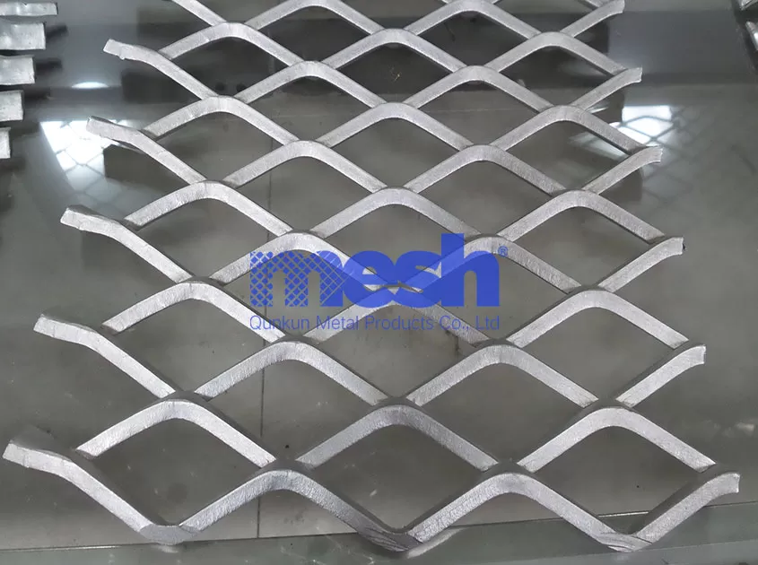 Realize the creative hand: steps and tips for installing Expanded Metal Mesh by yourself