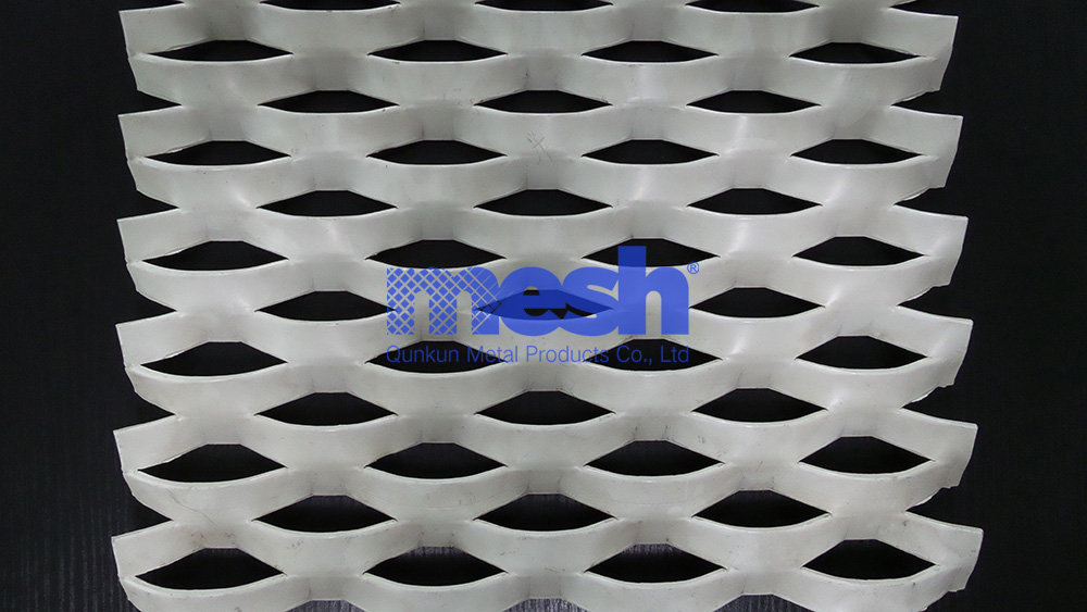 Giving Timeless Gloss: Anti-Rust Tips to Protect Your Expanded Metal Mesh