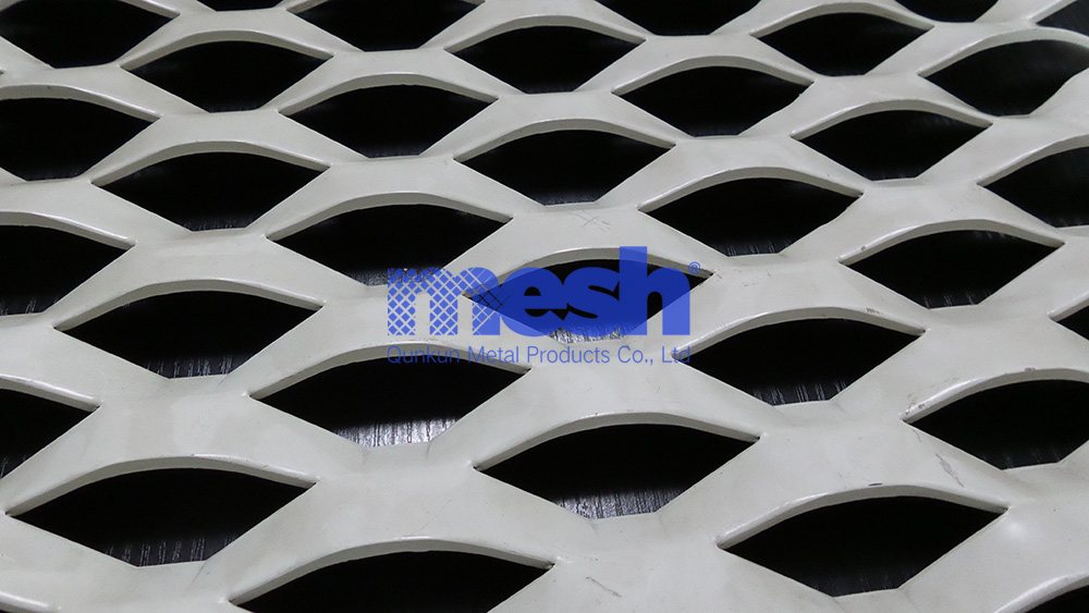 Giving Timeless Gloss: Anti-Rust Tips to Protect Your Expanded Metal Mesh