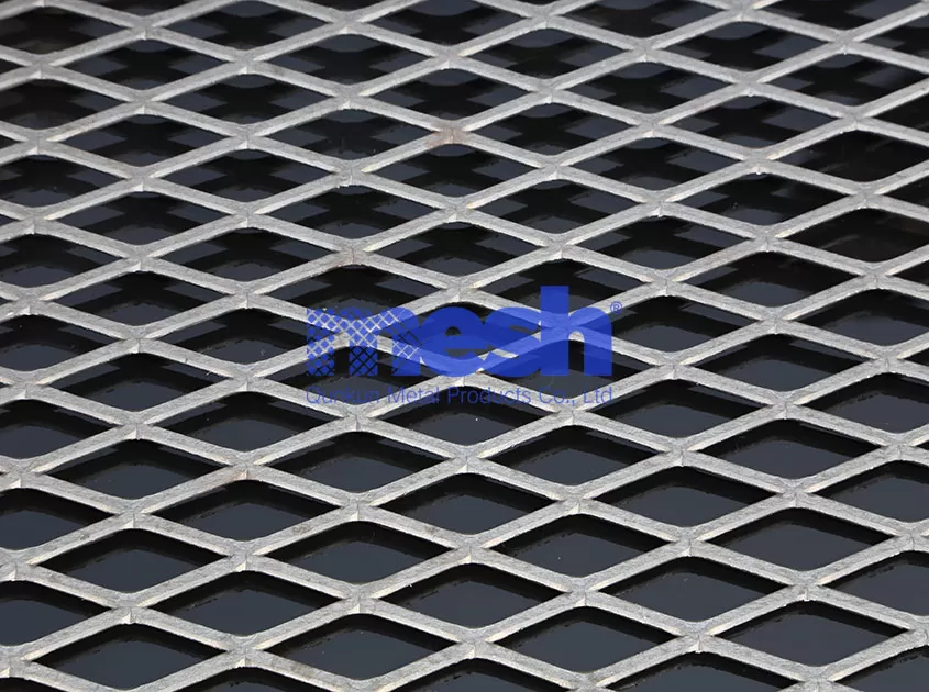 Designing with Expanded Metal Mesh: A Visual Guide to Infinite Creativity