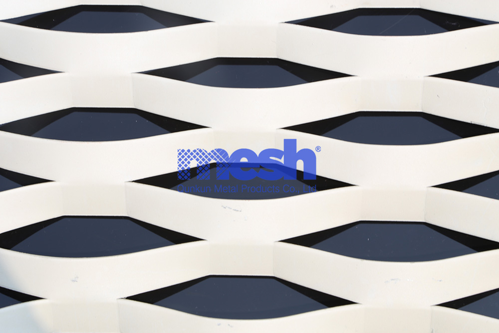 The Benefits of Utilizing Expanded Metal Mesh for Your Upcoming DIY Project