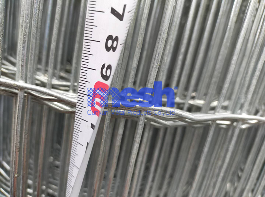 Breaking Tradition: The Modern Design of Holland Wire Mesh