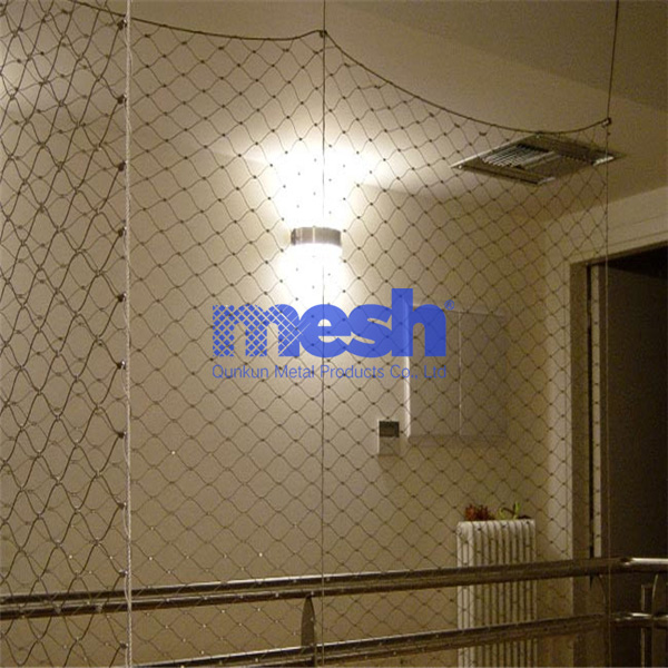 Wire Rope Mesh vs. Traditional Fencing: Which Wins