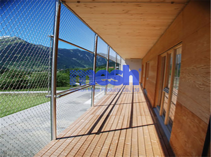 Wire Rope Mesh in Theater Design: Unobstructed Views
