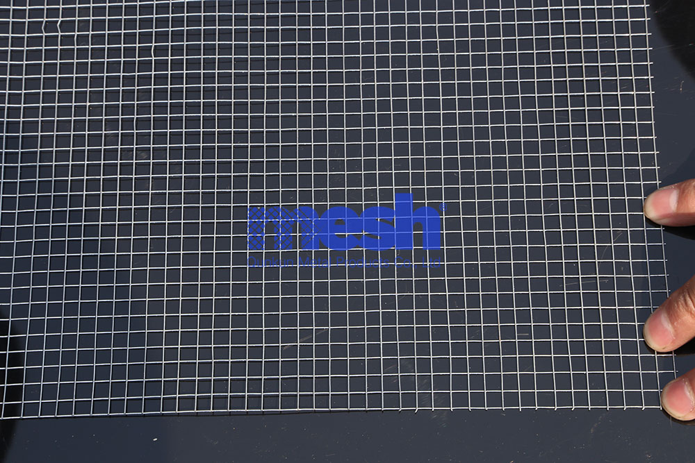 Stainless Steel Security Mesh in Prisons: Maximum Security
