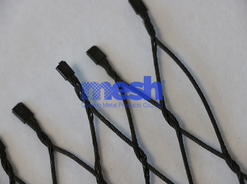Choosing the Right Wire Rope Mesh: A Buyers Guide