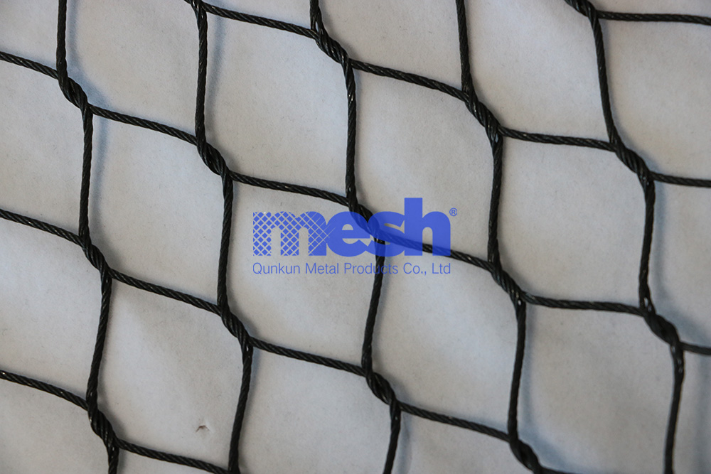 Choosing the Right Wire Rope Mesh: A Buyers Guide