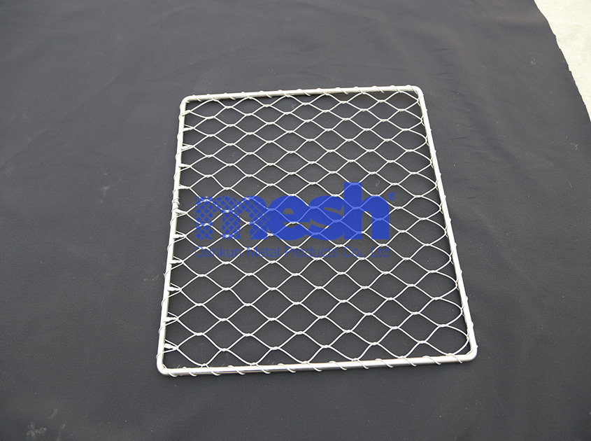 Wire Rope Mesh vs. Traditional Fencing: Pros and Cons