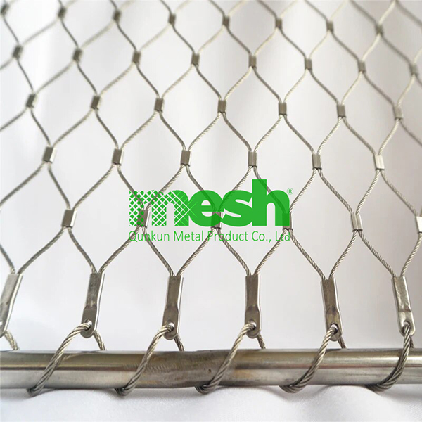 Understanding the Strength and Flexibility of Wire Rope Mesh