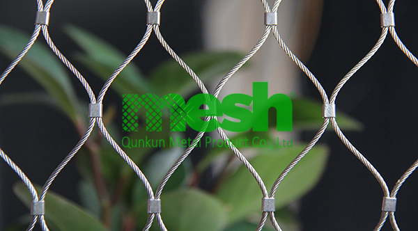 The Science Behind Wire Rope Mesh: Material and Composition