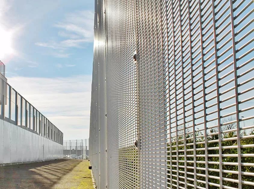 Temporary Safety Fences - Flexible and Removable Protection Systems