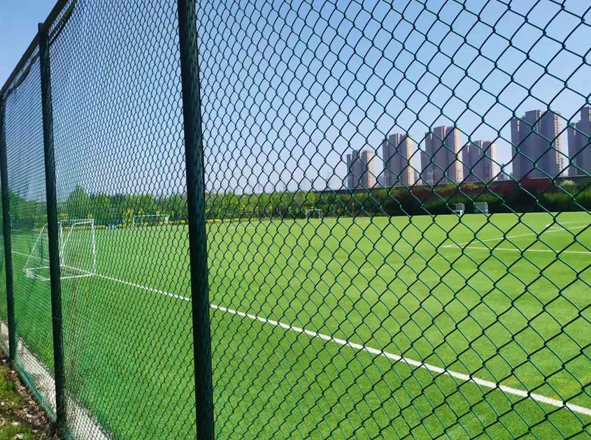 What Makes Chain Link Fence Cost-Effective for Large Projects?