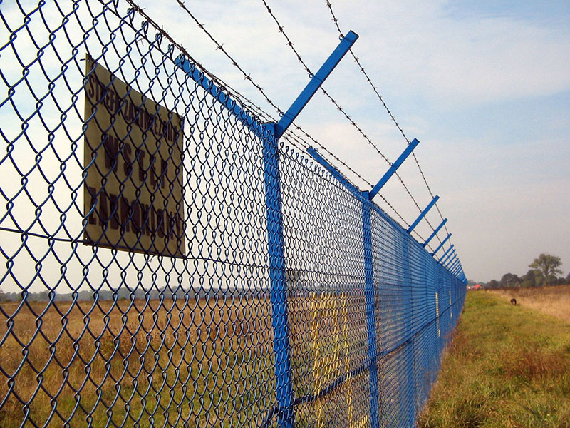 Chain Link Wire Mesh: Types, Specifications and Applications Guide