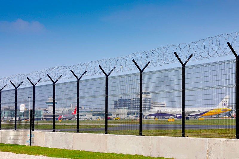 Chain Link Wire Mesh: Types, Specifications and Applications Guide