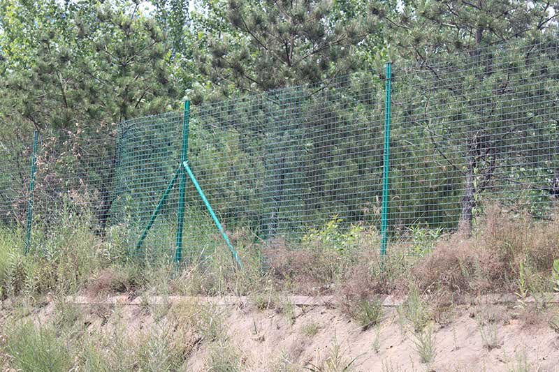 How to Choose Welded Wire Mesh Size: Wire Diameter and Mesh Opening Guide How to Choose Welded Wire Mesh Size: Wire Diameter and Mesh Opening Guide